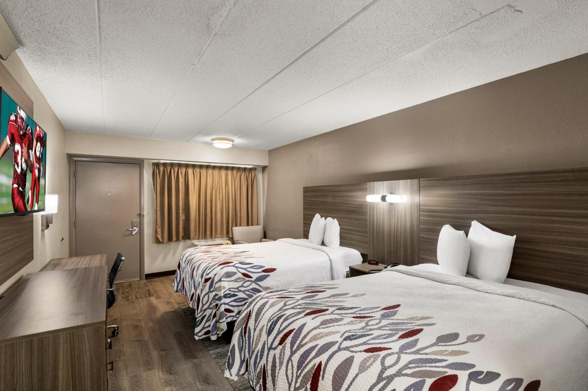 Red Roof Inn Енфілд Екстер'єр фото