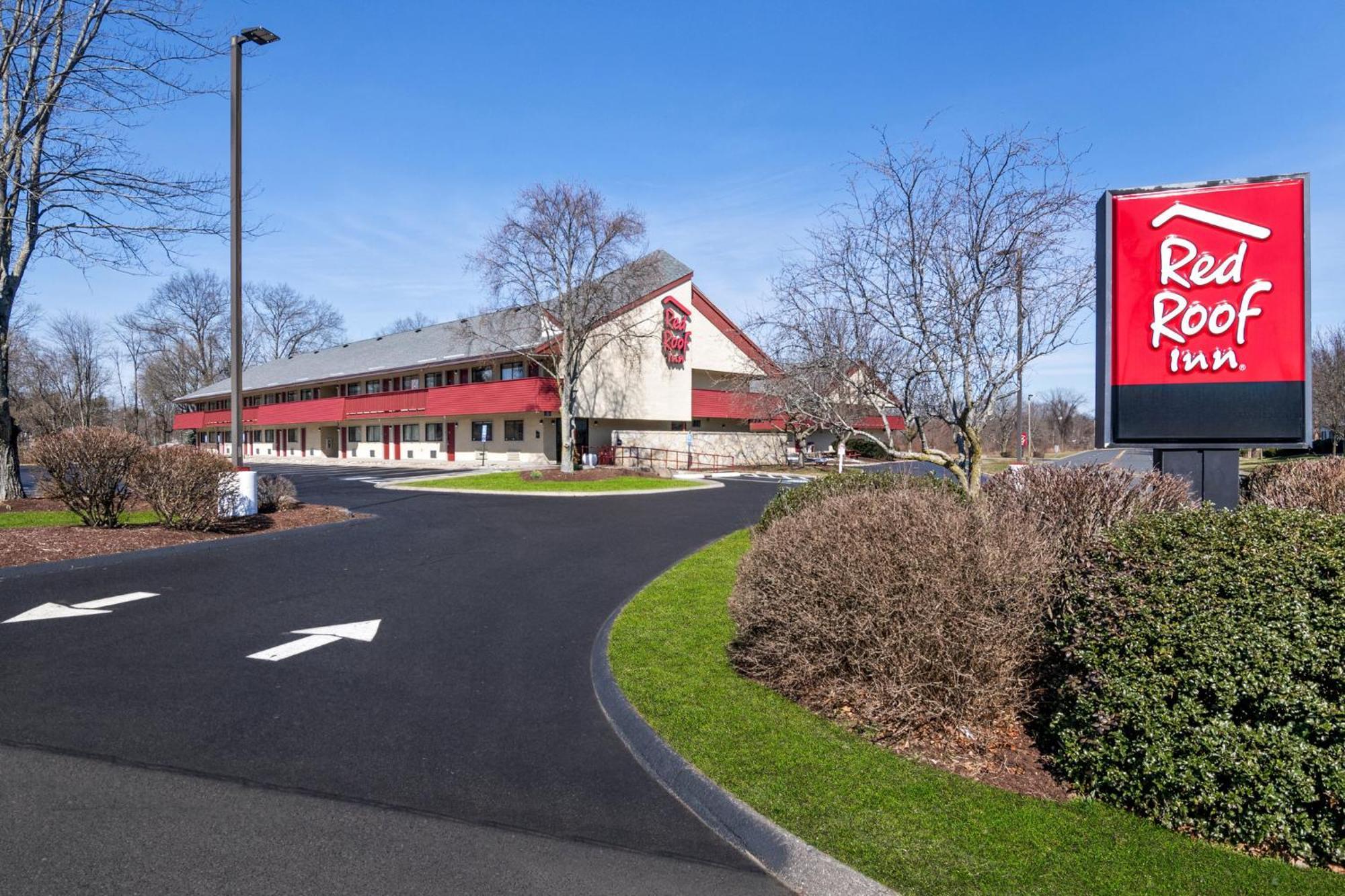 Red Roof Inn Енфілд Екстер'єр фото